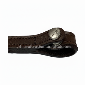 Frontalera para Caballo de Cuero Curtido Vegetal Premium con Incrustaciones de Cristales Azules y Negros en Tres Filas con Forma de Ola - Product Image 1