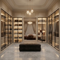Dressing sur mesure de luxe pour chambre à coucher avec commode et portes vitrées