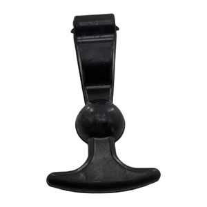 Pièces détachées de camion de haute qualité 309042 630960 1275570S Bande de caoutchouc fixe pour le couvercle de la batterie pour Volvo DAF et Iveco - Product Image 1