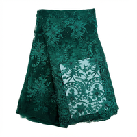 Tissu en dentelle brodée africaine en gros avec perles, dentelle en tulle luxueuse avec pierres, dentelle française pour robe de femme
