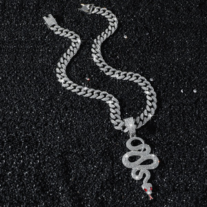 Nuevo Collar con Colgante de Serpiente de Aleación Brillante con Diseño de Personalización Simple, Collar Hiphop para Hombre, Joyería al por Mayor - Product Image 3