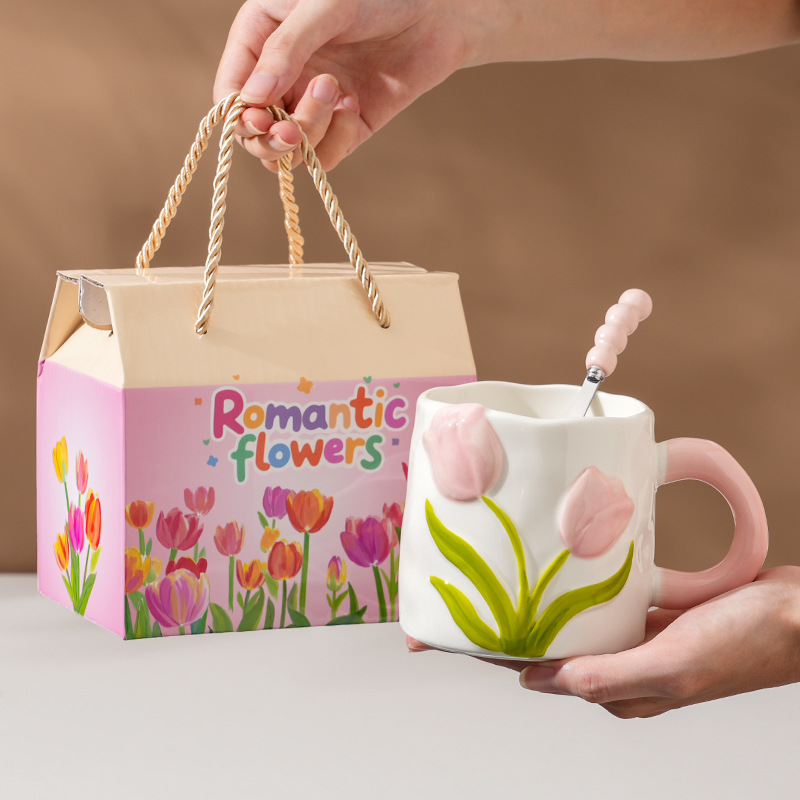 Caja de regalo con cuchara rosa tulipán de una sola taza
