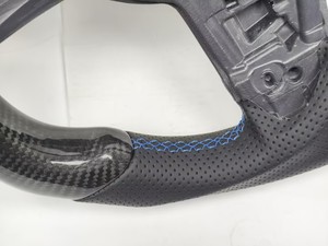 Volant sport style demi-cuir fibre de carbone pour VW <span class=keywords><strong>Volkswagen</strong></span> Golf <span class=keywords><strong>5</strong></span> 6 7 R MK5 MK6 MK7 MK7.<span class=keywords><strong>5</strong></span> <span class=keywords><strong>Gti</strong></span> <span class=keywords><strong>Polo</strong></span> Passat CC B8 B6 - Product Image 3