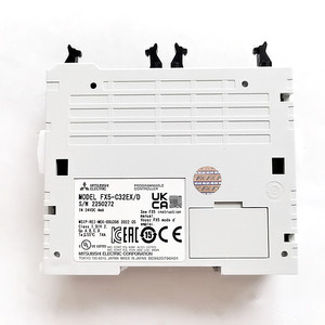 Controlador Programable Mitsubishi FX5-C32EX/D, 34 E/S, Comunicación Serial CompoNet, Módulo PLC - Product Image 1
