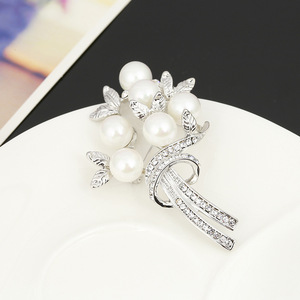 Broche de Flor con Pedrería Personalizado, Chapado en Oro de Aleación de Lujo, Moderno, para Regalo de Boda o Compromiso, de Alta Calidad, Unisex - Product Image 6