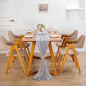Mousseline <span class=keywords><strong>de</strong></span> soie exquise <span class=keywords><strong>de</strong></span> haute qualité faite <span class=keywords><strong>de</strong></span> <span class=keywords><strong>chemin</strong></span> <span class=keywords><strong>de</strong></span> <span class=keywords><strong>table</strong></span> en tissu transparent doux pour les thèmes <span class=keywords><strong>de</strong></span> décoration européens et américains - Product Image 2