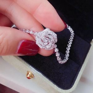 18k Girl Fashion Pure Gold Luxury Classic Inlay 1.5ct Diamond Rose <b>Flower</b> Tennis <b>Bracelet</b> for Bridal Wedding - Product Image 5