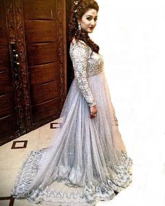 ATIYA LIBAS Robe de mariée indienne/pakistanaise élégante en acétate Lehenga et Choli avec broderie lourde Zardozi pour mariage - Product Image 1