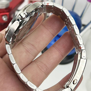 Reloj de Lujo Automático para Hombre de Acero Inoxidable, Serie 300, Resistente al Agua, Luminoso, con Fecha y Calendario, Movimiento Seiko 8205, Esfera con Agujas - Product Image 3