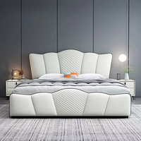 Lit double moderne en cuir nordique avec base pivotante en pin, luxe léger haut de gamme, avec rangement pour chambre à coucher