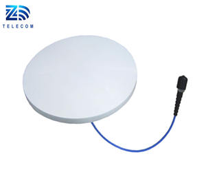 통신을 위한 최적의 4G 커버리지 800-270 주파수 범위를 위한 고이득 2.4Ghz 실외 MIMO 천장 안테나 얇은 평면 설계 - Product Image 3