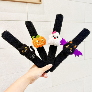 Pulsera de Peluche de Halloween: Gato Negro, Calabaza, Fantasma, Murciélago - Decoración para Fiestas y Festivales - Product Image 1