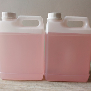 Aceite a Base de Agua Limin 2L de Alta Persistencia para Uso en Escenarios, Bodas y Espectáculos - Product Image 3