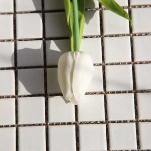 Venta al por mayor <span class=keywords><strong>precio</strong></span> barato tulipán artificial blanco Artificial Real Touch flor PU tulipán - Product Image 6