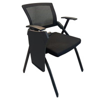 Le fabricant produit des chaises de formation ergonomiques pliantes avec un matériau en maille pour les salles de conférence, les bureaux et les réunions du personnel.