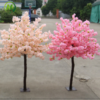 Dichte Bloeiende Kunstmatige Kersenbloesem Zijden Bloem Tafeldecoratie Mini Kunstmatige Sakura Boom voor Bruiloft Binnendecoratie
