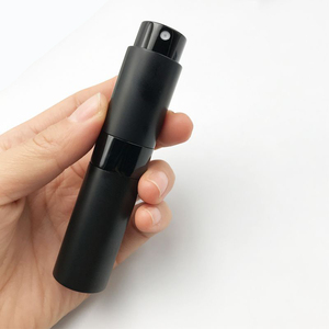 Bajo MOQ de lujo mate negro blanco oro <span class=keywords><strong>rosa</strong></span> 8ml 10ml Metal aluminio vidrio Twist up atomizador botella de Perfume con tapa giratoria rociador - Product Image 6