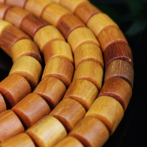 Nouveau bracelet de prière en bois de santal de montagne à 108 perles, fait main pour la méditation - Product Image 2