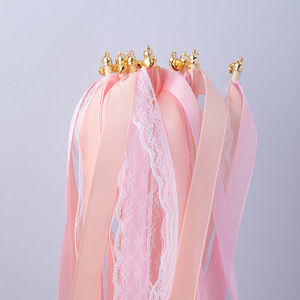 Bâtons de Soirée en Ruban de Soie Coloré avec Clochettes et Manche en Bois pour <span class=keywords><strong>Mariage</strong></span> et Fête - Vente en Gros - Product Image 5
