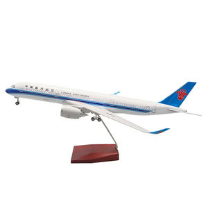 45CM Airbus A350 çin güney havayolları 1:150 gelişmiş simülasyon ışıkları ile Airbus reçine kolye uçak modeli açtı - Product Image 1