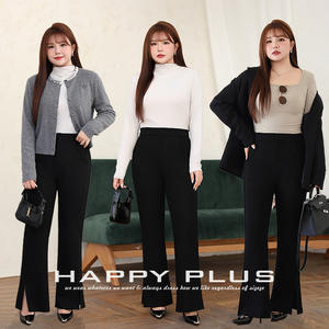 Pantalon large taille haute pour femme Happy Plus, en crêpe noir micro-élastique, anti-plis, grande taille N8960 - Product Image 3