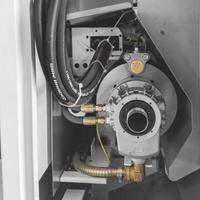 Machine de tournage CNC à lit incliné à 45 degrés de haute résistance avec système FANUC pour le traitement des métaux en acier