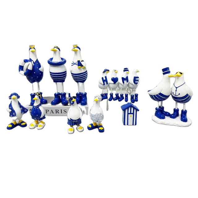 Custom Cute Home Decor Handicraft Funny Swim Duck Statue Resin Beach Duck Figurine for Novelty Gifts Tabletop Decor