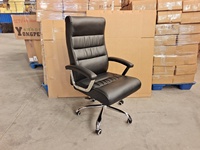 Chaise de bureau ergonomique à dossier haut en cuir PU noir rembourrée pour ordinateur