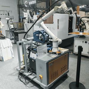 Cobot 6 axes à programmation facile fourni par l'usine HWINT pour la palettisation de boîtes, le transfert d'emballages et la manutention en entrepôt - Product Image 1
