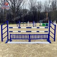 Saut d'entraînement pour chevaux Produits pour chevaux en aluminium Clôture de saut Horse Show Jumping avec piste en trou de serrure