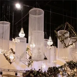 En gros Blanc Chaîne Rideau Plafond Drapé Paillettes Tissu Pour La Décoration De Mariage