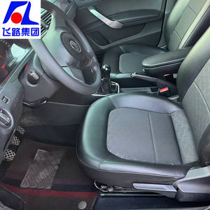 Volkswagen Sonata 1.6L Carro Usado Sedan com Interior em Tecido e Controles Manuais Multifuncionais. - Product Image 4