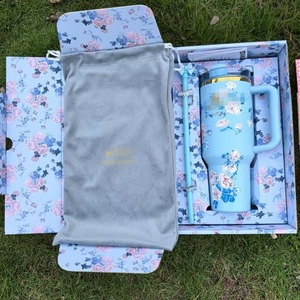 Gobelet isotherme en acier inoxydable de 40 oz H2.0 avec imprimé floral, poignée et paille, compatible porte-gobelet, sans BPA - Product Image 3