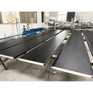 Portes <span class=keywords><strong>de</strong></span> <span class=keywords><strong>garage</strong></span> électriques modernes aux couleurs personnalisées, isolation thermique standard européenne, portes <span class=keywords><strong>de</strong></span> <span class=keywords><strong>garage</strong></span> noires mates pour villas - Product Image 2