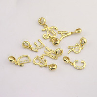 CZ9165 Populaire Dainty Grand Grand Trou 18k Or Diamant Zircon CZ Micro Pave Alphabet Lettre Initiale Bail Dangle Charme Pendentifs