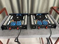 Amplifier Profesional FP10000Q Berdaya Tinggi 4*800W Performa Kuat untuk KTV Bar Pernikahan Speaker Cangkang Logam 8ohm untuk Penggunaan Panggung
