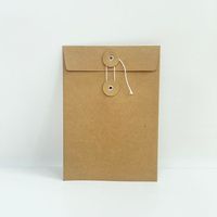 Porte-documents A4 en kraft avec fermeture par cordon, pochette transparente et enveloppes en papier personnalisées, modèle fabriqué en Chine, type cordon.