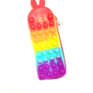 Nouvelle trousse à crayons grande capacité en silicone, anti-stress, motif dessin animé tue-rongeurs, jouet à presser, pour le commerce transfrontalier - Product Image 4