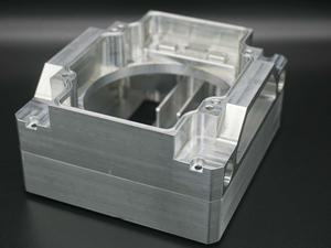 Iron <strong>Sand</strong> <strong>Casting</strong> <strong>Parts</strong> Water Pump and Water Pipe in Steel and Brass Foundry <strong>Casting</strong> Services - Product Image 5