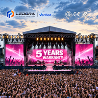 Affichage LED commercial mural 8K HDR10 P3.91 7680Hz 5000 nits haute luminosité IP65 avec garantie de 5 ans pour centre commercial