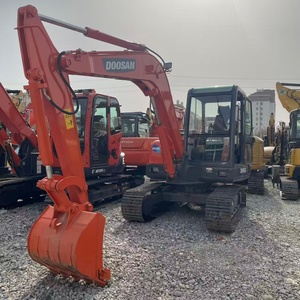 Mini Excavadora Usada Doosan DH55, Duradera, 99% Nueva, Precio Accesible, en Stock, Doosan DH55 5.5T de Segunda Mano en Venta - Product Image 3