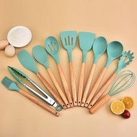 12 pièces Silicone ustensiles de cuisine cuisson manche en bois antiadhésif Pot ustensiles de cuisine ensemble seau de rangement Silicone ustensiles de cuisine