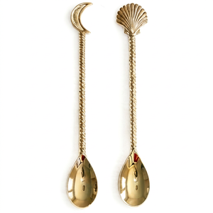 Cuillères de service élégantes en acier inoxydable plaqué or avec manches en forme de lune et de coquillage, design vintage, ensemble de couverts - Product Image 1
