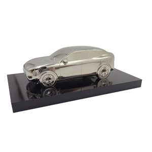 Großhandel Maßgefertigte Sportwagen aus Metalllegierung als Kunsthandwerk für Heimdekoration, Skulpturen aus Zamak-Legierung als Geschenk - Product Image 2