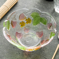 Creatieve gegolfde glazen serveerschaal 550ml, met textuur, aardbei- en bloemenmotief, voor salades, desserts, als middelpunt op tafel, serviesgoed