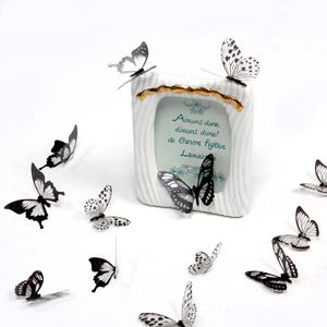 18 Piezas de Mariposas 3D Blancas y Negras, Adhesivos de Pared Huecos de PVC, Adhesivos Creativos para Decoración del Hogar y Fotografía - Product Image 4