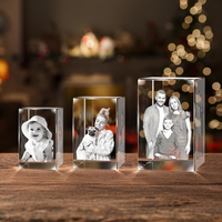 Cube en cristal sculpté en 3D personnalisé en usine, cadeaux de vacances, cadeaux de remise de diplôme, cadeaux avec logo personnalisé, cube en cristal de luxe de style ancien