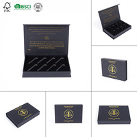 Coffret d'échantillons de parfum noir luxueux avec boîte d'emballage gaufrée, étui magnétique à rabat, taille personnalisable pour huiles essentielles et attar