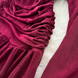 เดรสยาวทรงพลิ้วคอวี ดีไซน์จับจีบช่วงเอว สวยหรูมีสไตล์สำหรับผู้หญิง คอลเลคชั่นใหม่รับฤดูใบไม้ร่วง - Product Image 6