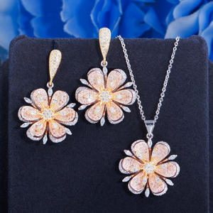 3D Geometrisches Design Kubisches Zirkonia 3-Farbig Versilberte Blumen-Ohrhänger und Halskette für Damen Verlobungs-CZ-Schmucksets - Product Image 3